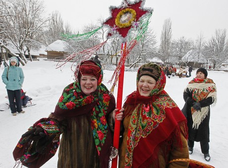 Ukrainians Wearing Traditional Attire Sing Carols Editorial Stock Photo ...