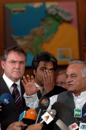Pakistans Defence Minister Rao Sikandar Iqbal Editorial Stock Photo ...