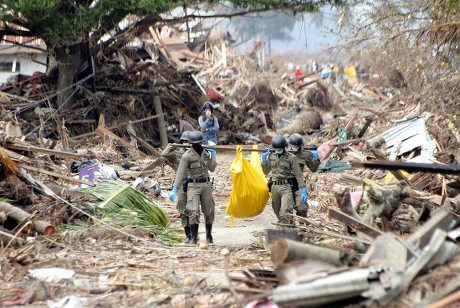 Indonesian Policemen Carry Dead Body Tsunami Editorial Stock Photo ...