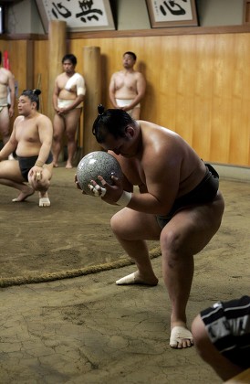 Japan Sumo - May 2006