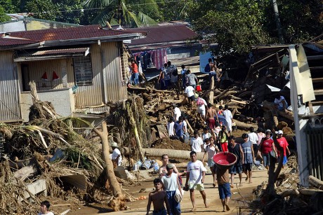 Villagers Devastated Town Infanta Quezon Province Editorial Stock Photo 