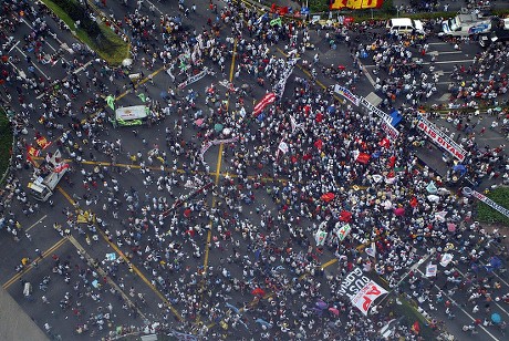 Thousands Filipino Protesters Calling President Gloria Editorial Stock ...