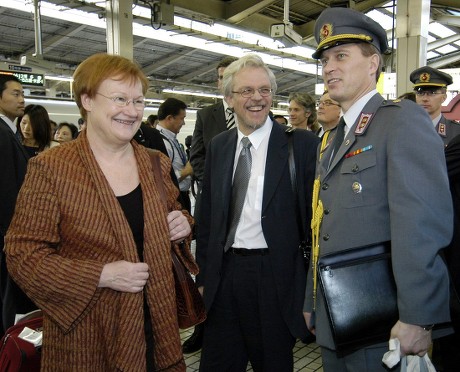 Japan - finland Halonen Visit - Oct 2004