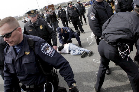 Pentagon Force Protection Agency Officers Arrest Editorial Stock Photo
