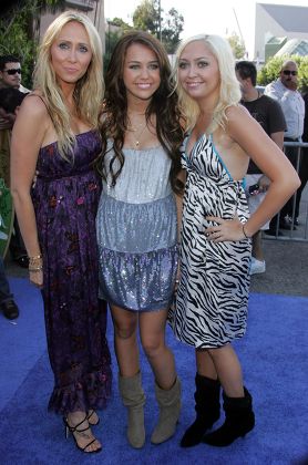 Miley Cyrus Mother Sister Editorial Stock Photo - Stock Image