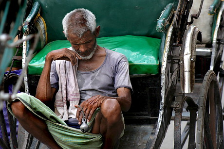 Indian Rickshaw Puller Rest Eastern Indian Editorial Stock Photo ...