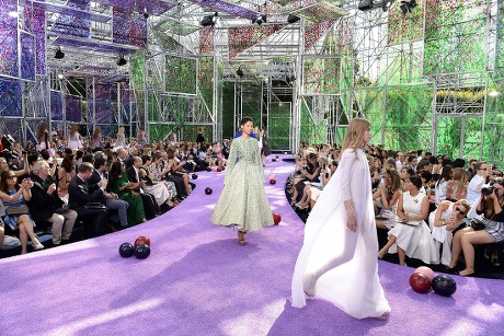 Israeli Model Sofia Mechetner (r) 14 and Dominican Model Lineisy Montero (c) Present Creations From the Fall/winter 2015/2016 Haute Couture Collection of Belgian Designer Raf Simons For Dior During the Paris Fashion Week in Paris France 06 July 2015 the Presentation of the Haute Couture Collections Runs From 05 to 09 July France Paris