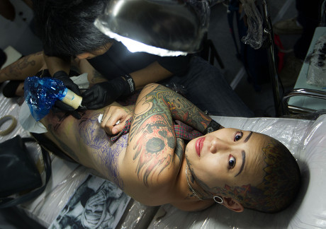 Kampeon on Instagram Apo Whangod Oggay is a tattoo artist from Buscalan  Tinglayan Kalinga Philippines At a young 105 years old she is  considered the