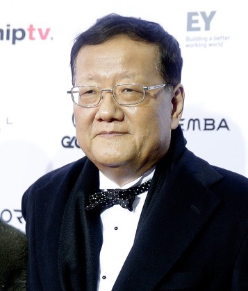 Liu Changle Chairman and Ceo of Phoenix Satellite Television Arrives For the 43rd International Emmy Awards Gala in New York New York Usa 23 November 2015 United States New York