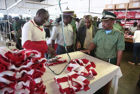 Prison Officers Watch Inmate Harare Central Editorial Stock Photo ...