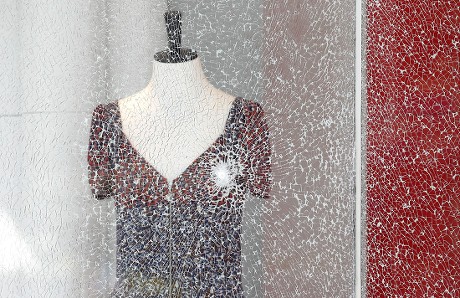9 Shattered display window Stock Pictures, Editorial Images and Stock