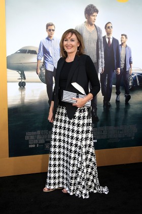 Us Actresscast Member Nora Dunn Arrives Editorial Stock Photo - Stock