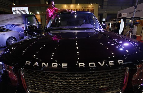 Chinese Staff Member Cleans Range Rover Editorial Stock Photo - Stock ...