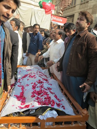 Pakistan Bomb Blast Aftermath - Jan 2015 Stock Pictures, Editorial ...