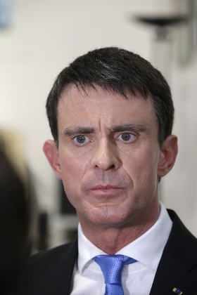 Left-wing Candidate Manuel Valls Visits Womens House, Saint-Denis ...