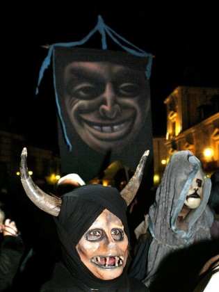 Spain Carnival Inauguration - Feb 2005