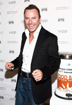 The VIPP Charity Auction in Aid of the NYC Food Bank and the Chernobyl Children's Project  at Winston Wachter Fine Art Gallery, New York, America  - 18 Sep 2008