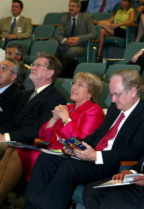 Usa Chilean President Michelle Bachelet Visits California - Jun 2008
