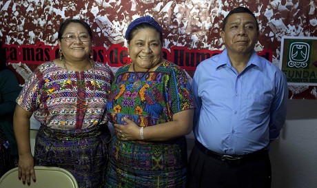 Rigoberta Menchu (c) 1992 Nobel Peace Prize Poses Next to Her Sister Ana (l) and Brother Nicolßs (r) During a Press Conference at the Foundation Rigoberta Mench· Tum in Guatemala City Guatemala 30 September 2014 the Trial For the Massacre of 37 People Among Them Three Spanish Citizens on 31 January 1980 at the Embassy of Spain in Guatemala Will Begin on 01 October 2014 Announced Mench· Whose Father Vicente Mench· Died in the Massacre Menchu Will Be a Plaintiff at the Trial Guatemala Guatemala City