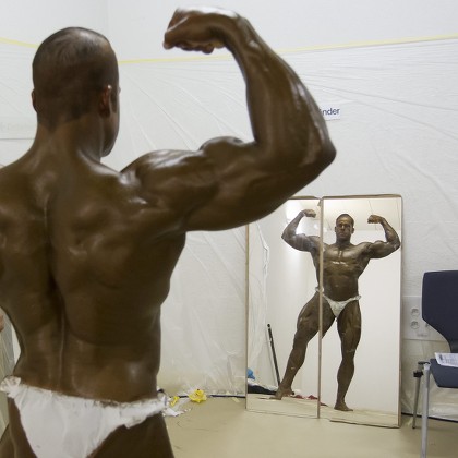 Female Bodybuilder Jay Fuchs Poses Swiss Redaktionelles Stockfoto