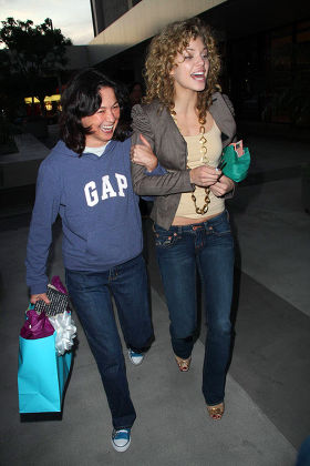AnnaLynn McCord out and about in Beverly Hills, America - 04 Nov 2008
