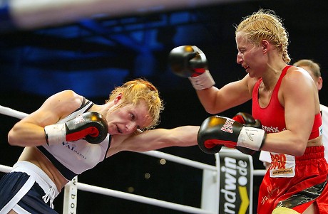 Boxing Junior Bantamweight Galina Gumliiska Daisy Lang - Nov 2003