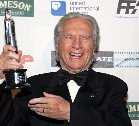 7,000 2005 academy awards Stock Pictures, Editorial Images and Stock