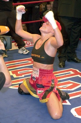 Boxing Women - May 2003