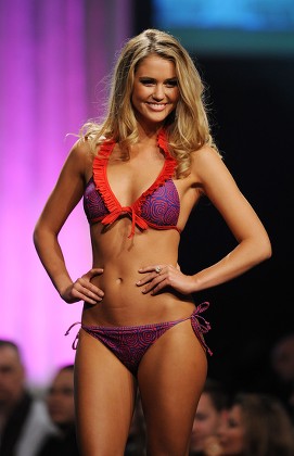 Australia Miss Universe - Jul 2011