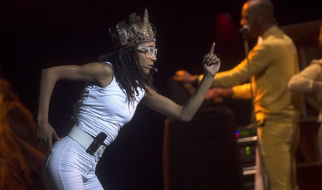 Afroamerican Singer Bassist Esperanza Spalding L Editorial Stock Photo ...