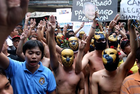 Filipino Naked Runners Cheered On By Editorial Stock Photo - Stock