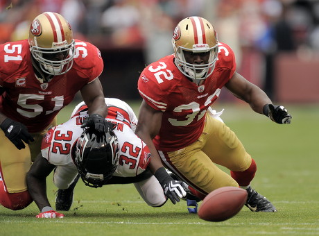 522 Nfl Player Takeo Stock Photos, High-Res Pictures, and Images - Getty  Images