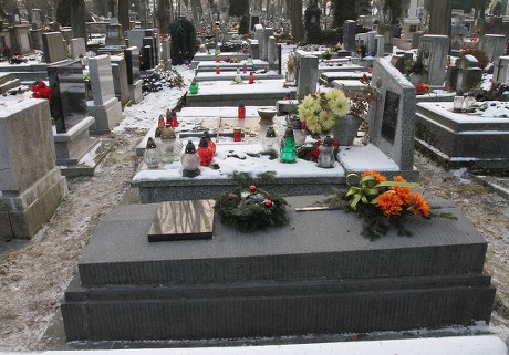 Poland Wislawa Szymborska Mourning - Feb 2012