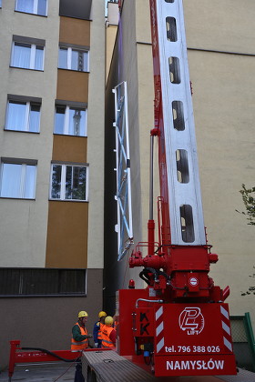 Poland World's Narrowest House - Sep 2012