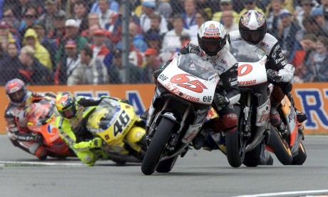 Motorcycling-500cc-barros-capirossi - Jun 2000