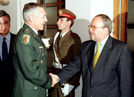 Albania - General Clark/nano - Jul 1998