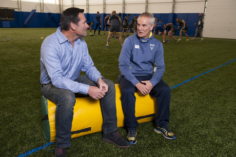 Warrington Wolves Rugby League Player Roger Draper Talking With Pete Moran Fitness Support Coach Picture By Ian Hodgson/daily Mail.