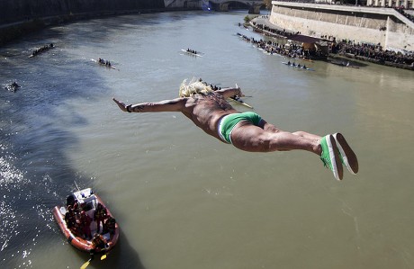 Italian Simone Carabella Poses Before Diving Editorial Stock Photo ...