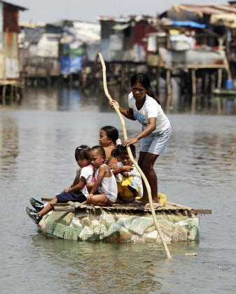 Filipino Typhoon Victims Ride Makeshift Raft Editorial Stock Photo ...