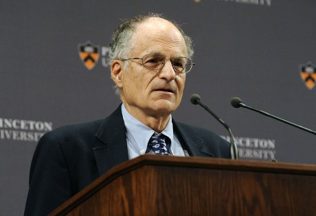 Usa Nobel Prize Economics Sargent - Oct 2011