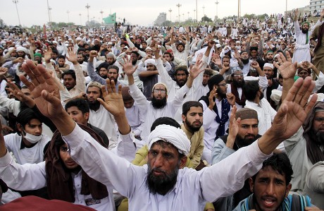 Pakistan Mumtaz Qadri Execution Protest - Mar 2016