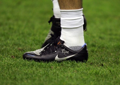 Personalized Nike Boots Luis Figo Inter - Foto de stock de editorial: imagen de stock | Shutterstock