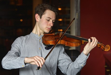 Violinist Samuel Staples Poses Excroall Mcewen Editorial Stock Photo ...