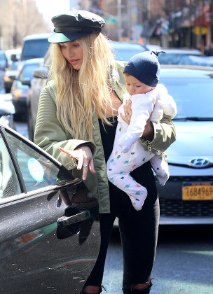 Candice Swanepoel out and about, New York, USA - 17 Mar 2017