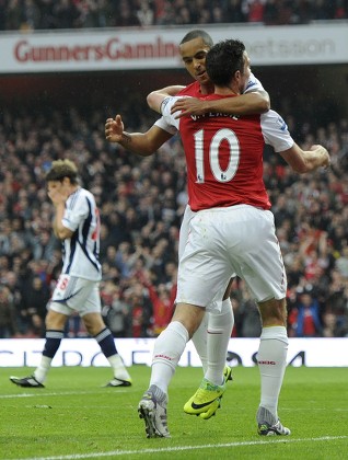 Robin Van Persie Arsenal Celebrates His Editorial Stock Photo - Stock
