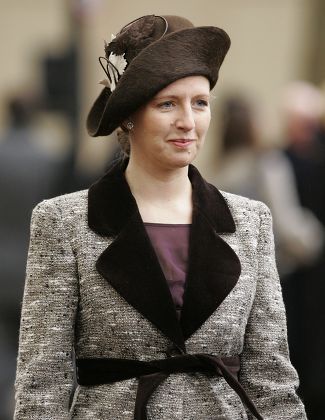 Unveiling of the memorial statue to Queen Elizabeth, The Queen Mother in The Mall, London, Britain - 24 Feb 2009