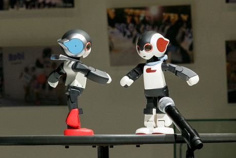 L R Robots Robi 2 Robi Editorial Stock Photo - Stock Image | Shutterstock