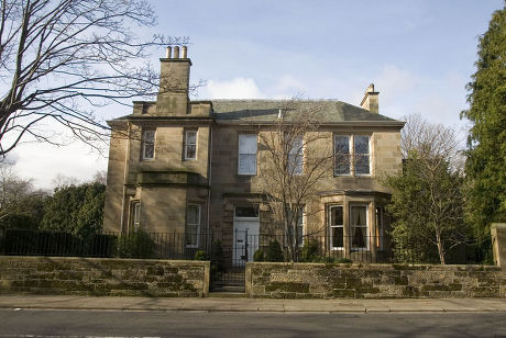 The home of Sir Fred Goodwin, Edinburgh, Scotland, Britain - 28 Feb 2009