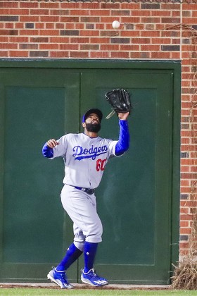 Oklahoma City Dodgers Outfielder Andrew Toles Foto de stock de contenido  editorial - Imagen de stock