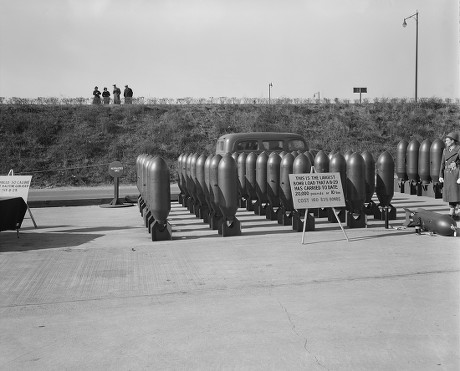 B29 Super Fortress Bomb Load Washington Editorial Stock Photo - Stock ...